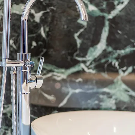 Keslin Premium Seaside 3* Vlorë