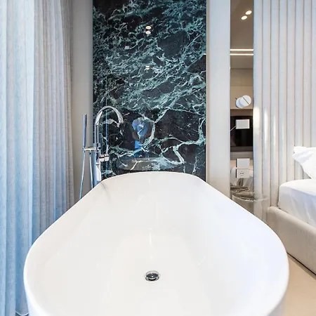 Keslin Premium Seaside Pensión 3*