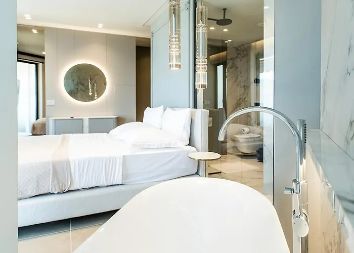 Keslin Premium Seaside Affittacamere 3*